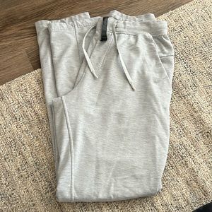 Lululemon Size Medium Sweatpants